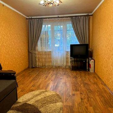 2 комн квартира с ремонтом и частично с мебелью