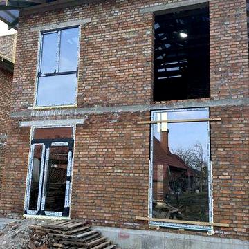 Продаж будинку в місті