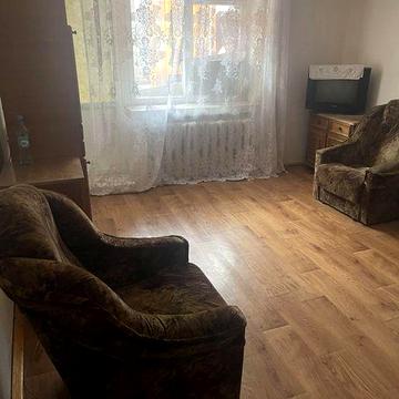 Сдается 1 комнатная квартира с удобствами