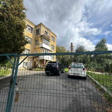 Продаж 2 кімнатна квартира вул. М. Рильського , польський люкс.