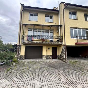 Продаж котедж  Винники вул. Яворницького , євроремонт, 3 сотки землі.