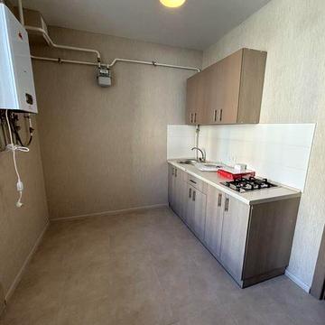 Сдам пустую однокомнатную квартиру, жк 7 небо