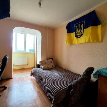 №:13613 — Продаж квартири, 3-кімн., Озерне, 65 м², 2/5-пов., цегла