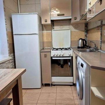 В продаже 1 ком. квартира м.Студенчкеская.