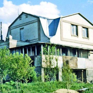 Котедж в Трушках біля річкии !Гараж під будинком.