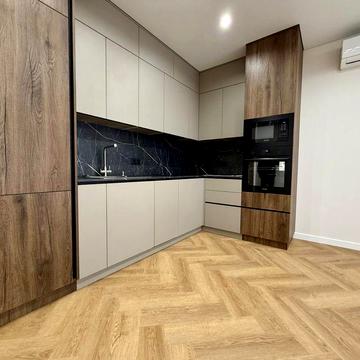 Продається котедж на масиві Макарова