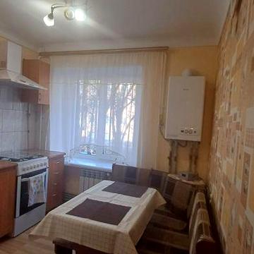 Оренда 2 кім кв в центральній частині міста.