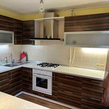 Світла сучасна  2к квартира Придніпровськ, вул. Івана Багряного