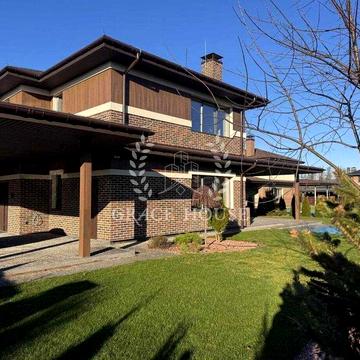 Продаж будинку 250м з басейном КМ Ходосівка 10 соток Лісники 4 спальні