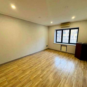 єВідновлення Продам 2к65м2 вул Вузівська 4 Севастопольська площа КІСІ