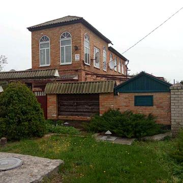 Продається двоповерховий будинок