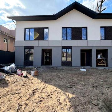 Таунхаус в затишній локації! З газом! Розвинений район!