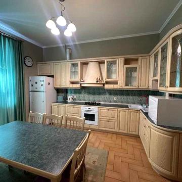 Оренда 3к квартири Парк Шевченко Євгена Коновальця пров. 13