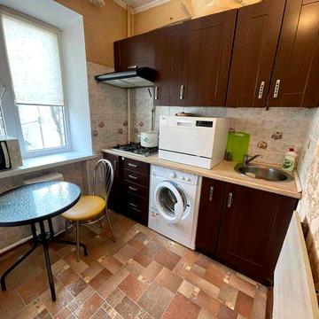 Оренда 2-х кімнатної на Олени Теліги 37Є