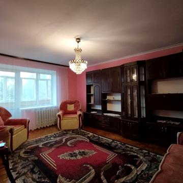 Олександра Довженка вул., 7