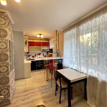 Оренда 1-к вул. Бакинська 37 в, метро Дорогожичі