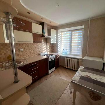 Здається 2-х кімнатна квартира,район Зелені