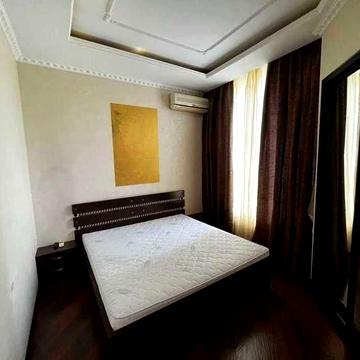 Здається 2-кімнатна квартира в ЖК Пори року