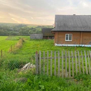 Продається будинок у мальовничому куточку Карпат