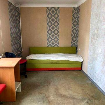 Продам 2-х кімнатну на Бульварі