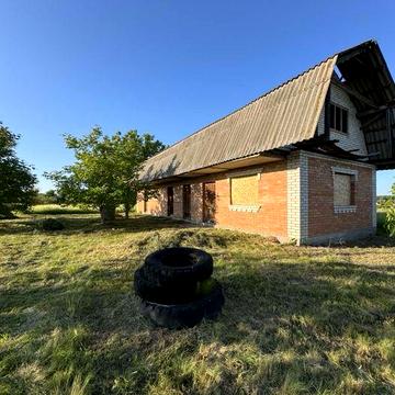 Продам будинок  на 20 сот у Лаврівці