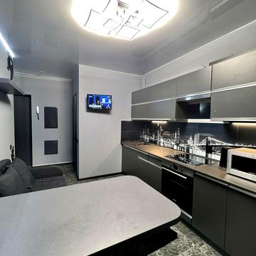 Кадетський Гай вул., 8