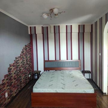 Продається 1-кімнатна квартира по вул. Запорізька, малий ринок,