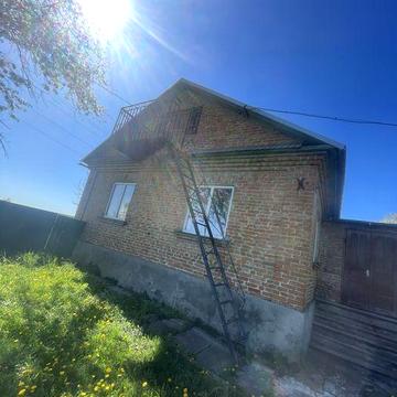 Продам будинок біля лісу