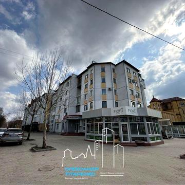 Продам ЕКСКЛЮЗИВНУ 3-кімнатну квартиру в самому центрі міста!