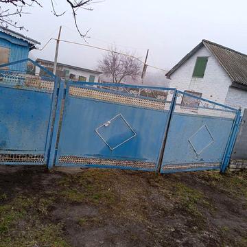 Продам цегляний будинок