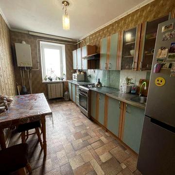 3 кімнатна квартира 7/9 поверх район 4 школи