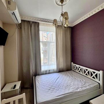 Успенська вул. (Чичерина), 24