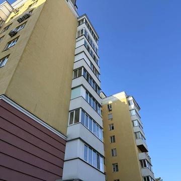 Продаж 2х кімнатної квартири в Парковій Оселі