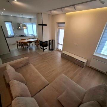 Продаж сучасного двоповерхового спареного котеджа с. Сокільники