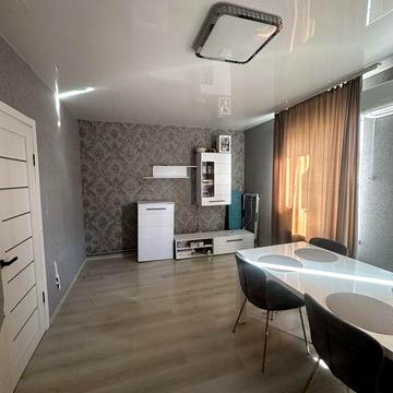 Продається 2-кімнатна квартира з ремонтом у м.Ходорів