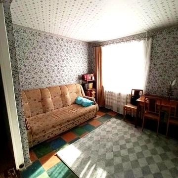 Квітки Цісик вул. (Гулі Корольової), 3