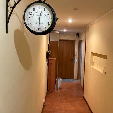 Незалежності 7 продаж затишної трикімнатної квартири.