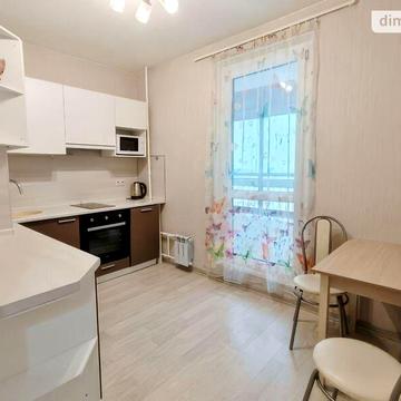 Довгострокова оренда 1к Квартира Снопківська вулиця