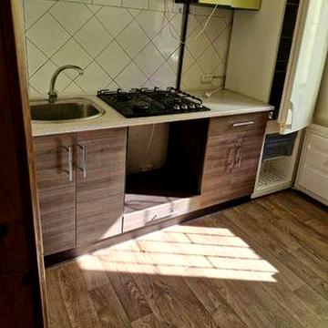 Продам 1 ком.кв.ЗЕРНОВАЯ 14.999у.е.