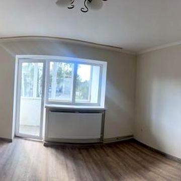 Терміново продається 2 км квартира Вашківці,(35 км від Чернівців)!