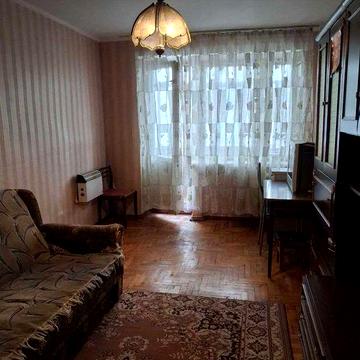 продам 2- комн.кв. ул. Малиновского 11, 3/5, раздельные комнаты.