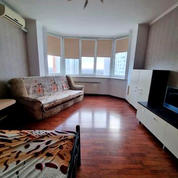 Оренда 1 к 46 кв.м  Осокорки проспект Бажана 14