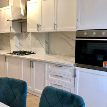 Квартира поблизу центру, ближня дружба, новобудова