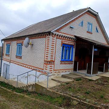 Будинок смт. Тростянець.