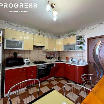 Продаж 1,5-кімнатної квартири по вул. Пасічна, 41