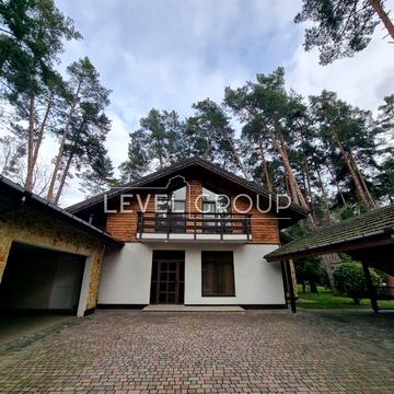 Оренда будинку в сосновому лісі, басейн, закрита територія!