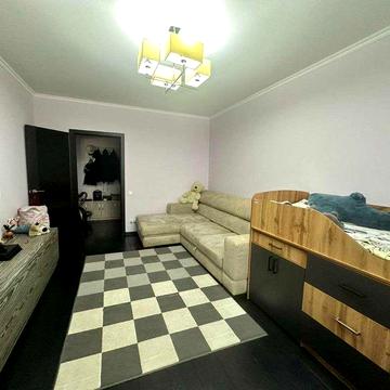 1-о кімнатна квартира продаж, вул. Олевська буд.7(автономне живлення)