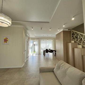 Оренда сучасного дуплекса в місті