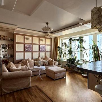 Оренда 3-х кімн на Дніпровській набережній