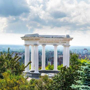 Продаж трикімнатної квартири. Центр